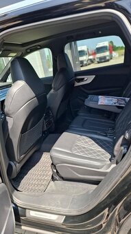 Audi Q7 50 TDI Quattro S-Line Masáž,Pano,B&O,Soft close - 15