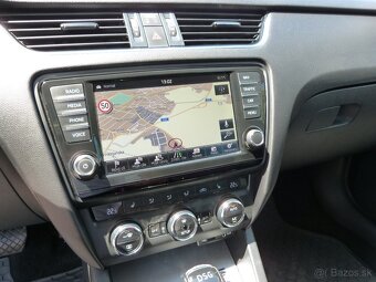 Škoda Octavia Combi 2.0 TDI Elegance/Style DSG - 15