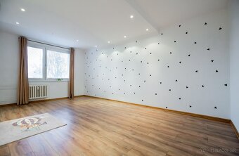 Veľký 3-izb. byt na A.KUBINU v Trnave, 82,5 m2, balkón - 15