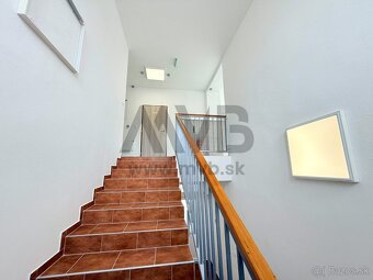 ADMINISTRATÍVNO-SKLADOVÉ CENTRUM 456 m² V HURBANOVE - 15