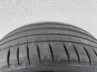 235/45 R18 Michelin - 15