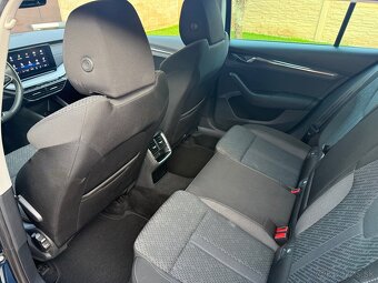 Skoda octavia 2.0tdi 110kw style dsg - 15