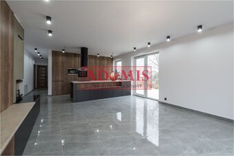 ADOMIS - predám 5-izbový bungalov1, 123m2,Ortáše 607m2, iba - 15