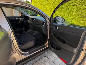 Predám Hyundai Tucson 2,0 CRDi 100kW 4x4 - 15