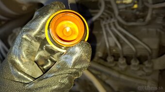 KOMATSU WA 85-3 - 15