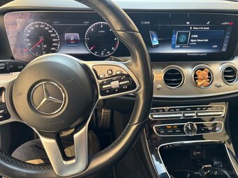 Mercedes Benz E220 AMG 4matic - 15
