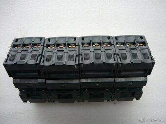 STYKAČ  SIEMENS  a ABB - 15