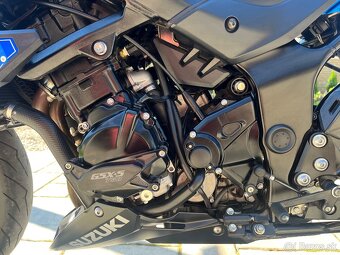 Suzuki GSX-S 750 - 15