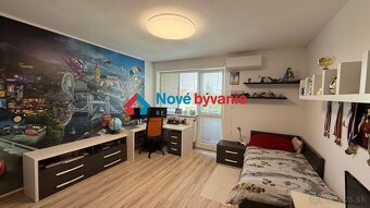 PREDAJ 6 izbový MODERNÝ RD + garáž + altánok - BRATISLAVA -  - 15