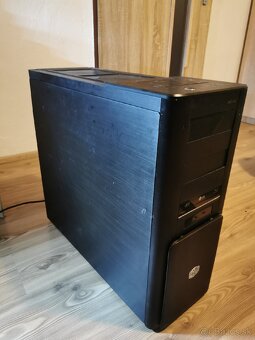 Predám straší počítač - nefunkčný - 15