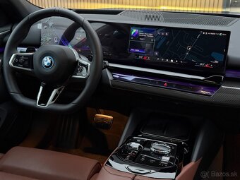BMW 550e xDrive Touring M Sport, B&W, Pano, Ťažné, HUD - 15