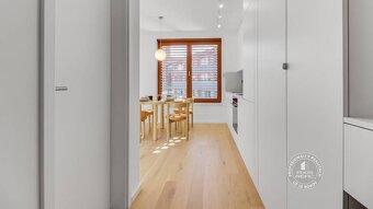 AXIS REAL | NOVÝ krásny 2i byt, ZWIRN, 2x balkón, parkovanie - 15