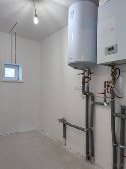 Rodinný dom - kompletná rekonštrukcia - Hrachovište - 15