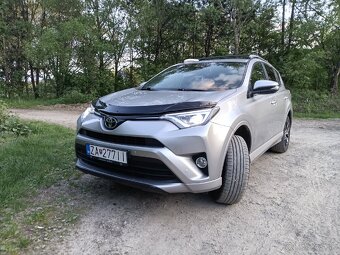 Predám Toyotu RAV4 2.0 Benzín Valvematic - 15