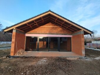 Rodinný dom na predaj - Moderný bungalov – útulný, úsporný a - 15