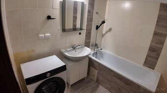 Krásny 3izb byt so zariadením a vlastným parkovaním - 15