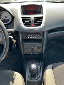 Peugeot 207 1.4 HDi Slovakia Globe - 15
