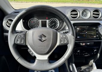 Suzuki Vitara 1.6 VVT 4WD FULL LED, PANORAMA benzín manuál - 15
