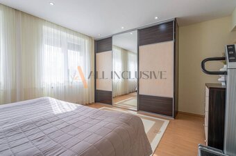 ALL INCLUSIVE l NA PREDAJ 3 PODLAŽNÝ RADOVÝ DOM, DUNAJSKÁ ST - 15