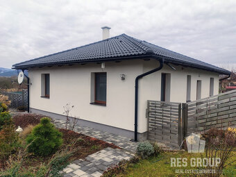 Na predaj, Rodinný dom, 959 m2 pozemok, Ivančiná - 15