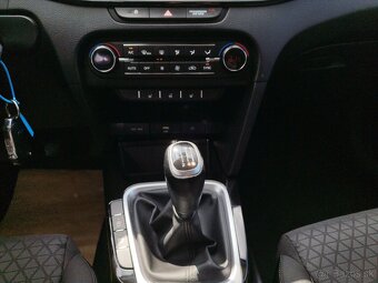 KIA CEED SW 1,4 T-GDi GOLD + LED PACK - 15