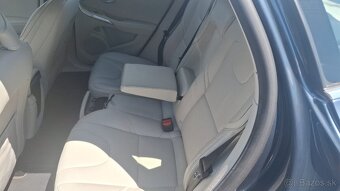 Volvo V40 Cross Country T4 2.0L Ocean Race Geartronic AWD - 15