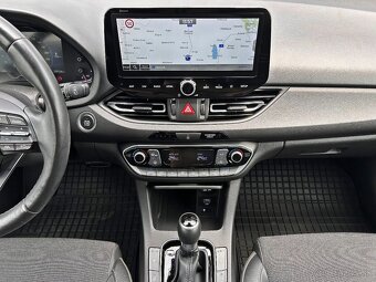 Hyundai i30CW 1.5 T-GDi mHEV 118kW AT7 STYLE - 15