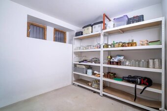 Na predaj: Rodinný dom Daletice s veľkým pozemkom, blízko Pr - 15