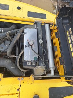 New Holland E305 - 15