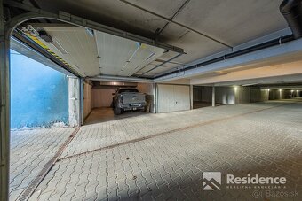 Dizajnový 3 izbový byt na predaj s garážovým státím - centru - 15