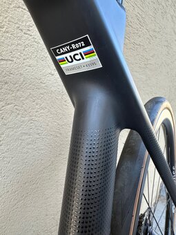 canyon Endurace  CF SLX DI2 - 15