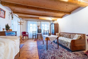 REZERVOVANÝ 200 ROČNÝ RODINNÝ DOM V MESTE VRANOV NAD TOPĽOU - 15