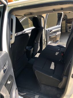 Toyota Hilux 2,4 D, r.v 2020 - 15