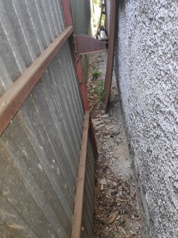 Predám nábytok, PVC rúru a garážovú bránu - 15