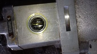 Predám hydraulickú jednotku - 15