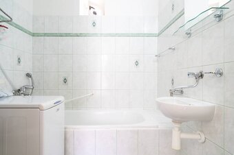 VIDIECKY DOM S KRÁSNYM POZEMKOM, 1455 m², EGREŠ - 15