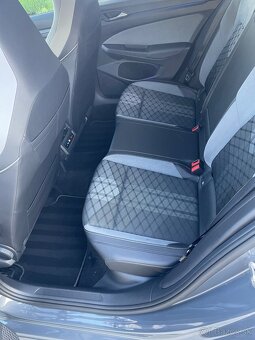 Volkswagen Golf Variant 2.0 TSI   R-Line DSG - 15