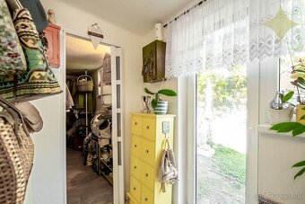 Pokoj vidieka, výhody mesta – Rodinný dom v Novej Bani na pr - 15