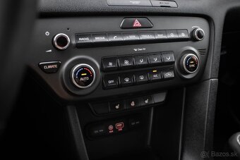 Kia Sportage 2.0 CRDi AWD M6 GOLD - 15