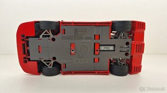 1:18 FERRARI F40 - 15