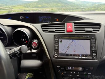 Predám Honda Civic 1.8 i-VTEC Executive 2013, 104 kW - 15