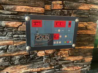 Villa v obci Trstín - s veľkým pozemkom - 15