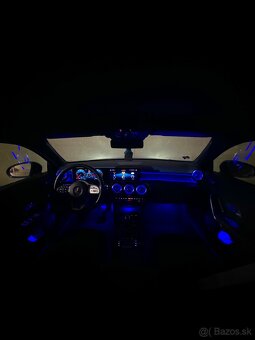 Mercedes-Benz A 200 AMG - 15