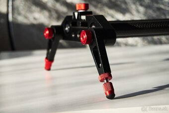 Karbónový slider - koľajnice s osou (pan) 80cm - 15