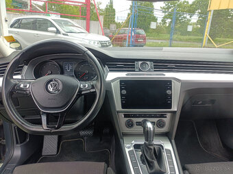 Volkswagen Passat, 110kw,APP,NAVI,r.2017,automat - 15
