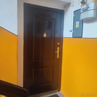 2-izbový, priestranný byt s malým balkónom.  -VÝRAZNÁ ZĽAVA- - 15