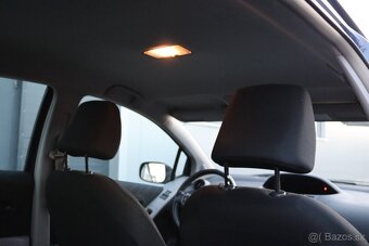 Toyota Yaris 1.3 64kw, servisovaná, nebouraná, 127 000km - 15