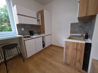 Krátkodobý Prenájom-Apartmán v BB od 3 hod. - 15