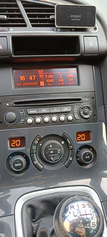 Peugeot 3008 1.6 hdi Style - 15