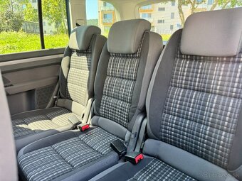 Volkswagen Touran Cross - 15